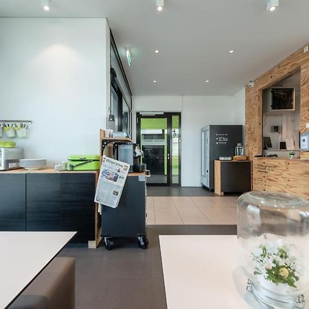 a2 HOTELS Denkendorf - Airport&Messe Eksteriør bilde