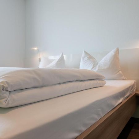 a2 HOTELS Denkendorf - Airport&Messe Eksteriør bilde