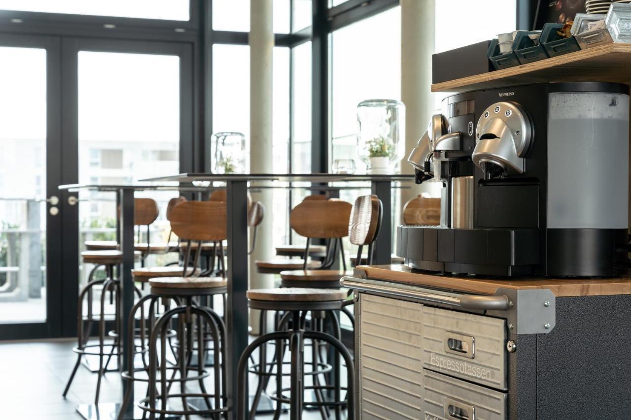 a2 HOTELS Denkendorf - Airport&Messe Eksteriør bilde