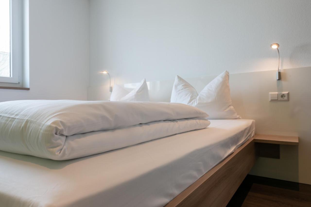 a2 HOTELS Denkendorf - Airport&Messe Eksteriør bilde
